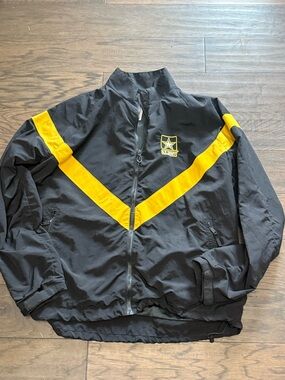 U.S. Army APFU Training  Jacket Large Black Gold Military PT Windbreaker